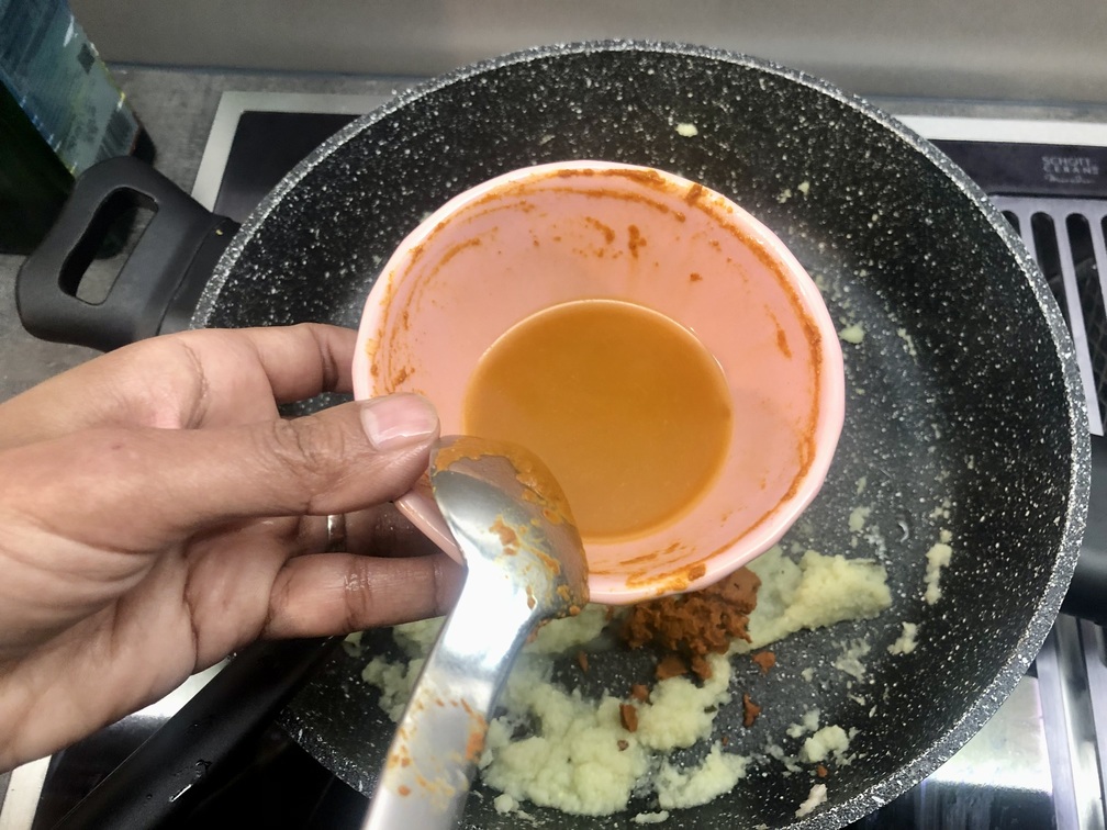 Einfaches Chicken Curry Rezept verduenntes Masala