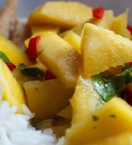 Namaste: Indisches Mango-Hühnchen-Curry